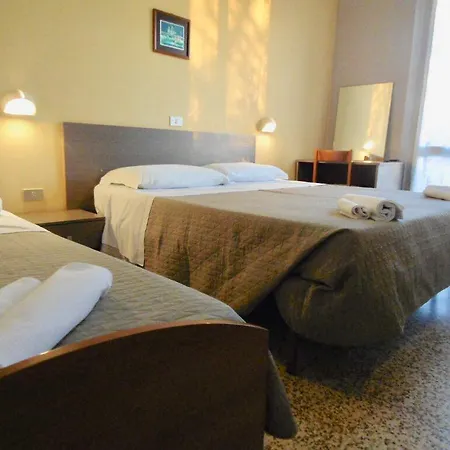 Hotel Britta Rimini Exterior foto